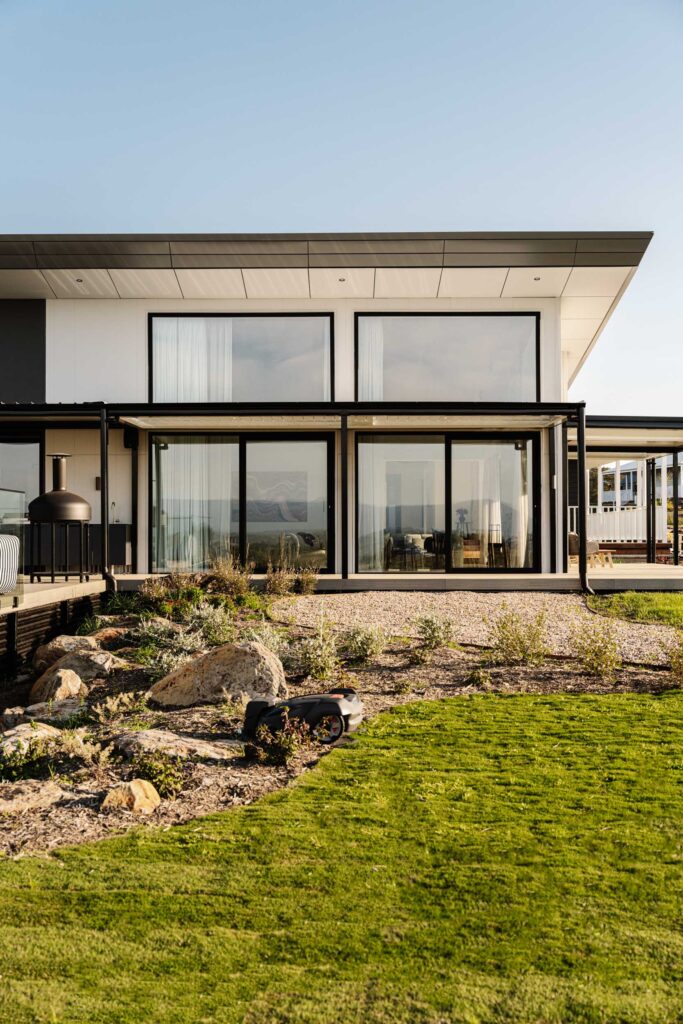 STARKE Black-Ambiance uPVC Joinery on modern house